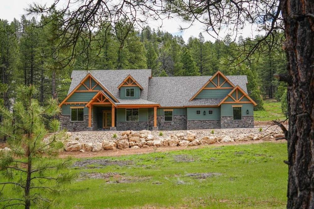 4200 N Elk Meadows Drive — a finished cabin in the ponderosas at Duck Creek Village