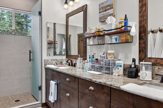 Double vanity